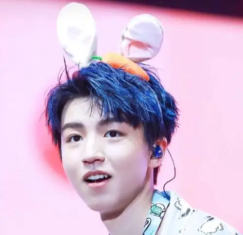 王俊凯也太可爱了吧!