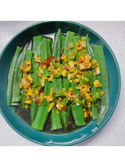 超好做的白灼秋葵的做法