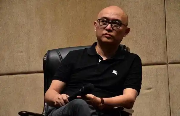 事实证明逐渐消失的主持人孟非已经走上了另一条大道