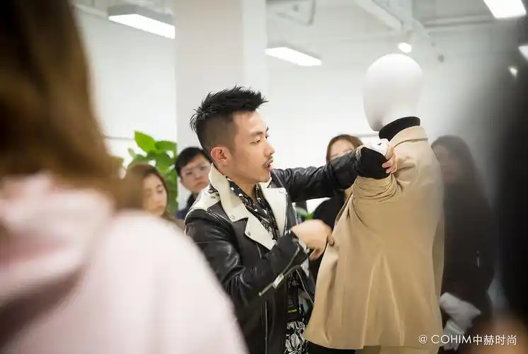 时尚搭配一个专业服装搭配师需要掌握什么内容