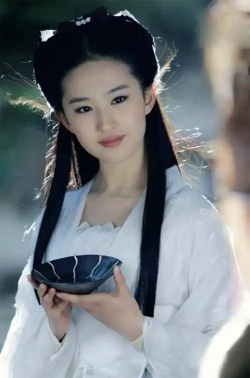 不知道你喜欢刘亦菲版的小龙女吗?