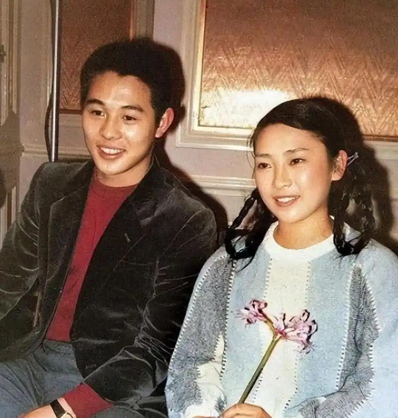 曝李连杰已和利智交代好身后事:一切从简,不用立碑也不用办丧事