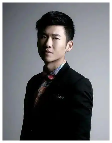 王馥荔反对儿子当演员儿子非要进演艺圈如今混得怎么样了