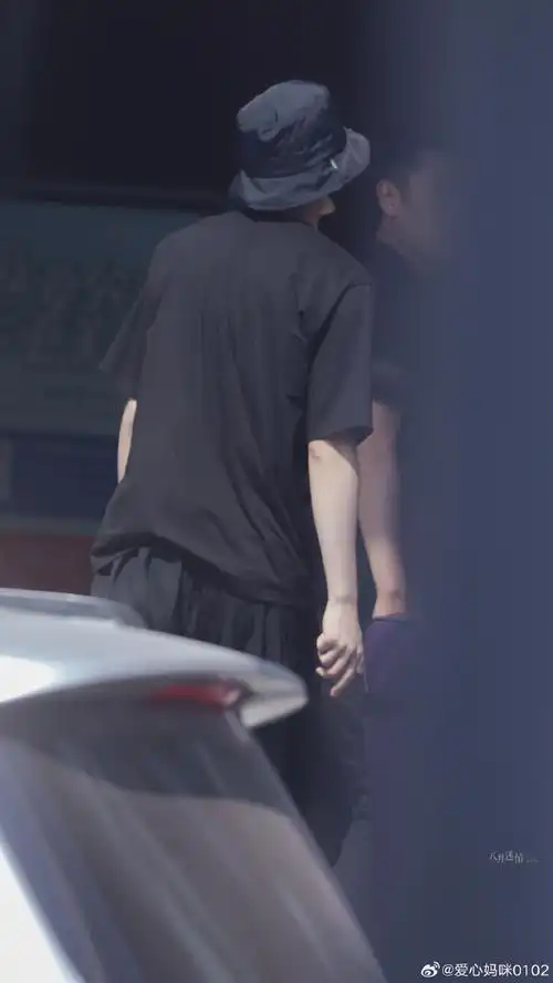 酷boy的背影#蔡徐坤