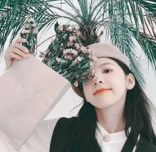 内娱女明星 | 章若楠ins 微信头像