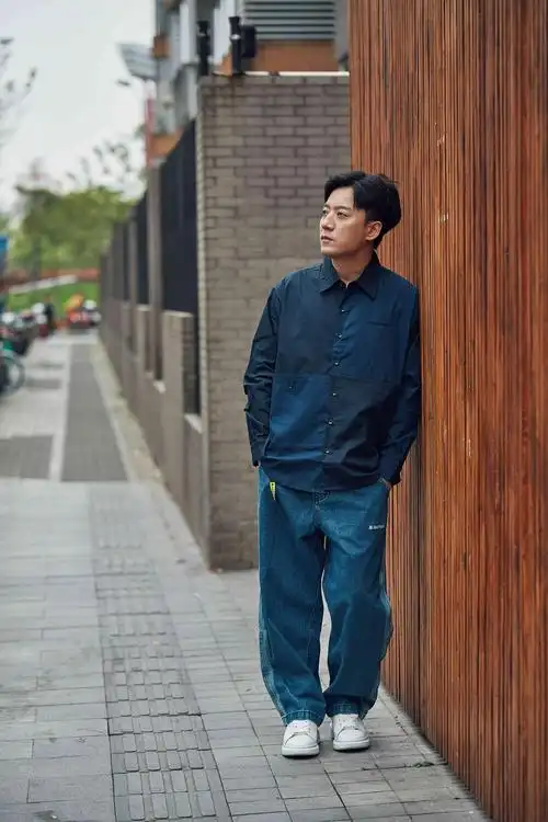 音乐说书人张磊新歌故事上线肆拾的歌讲述人生平凡的诗