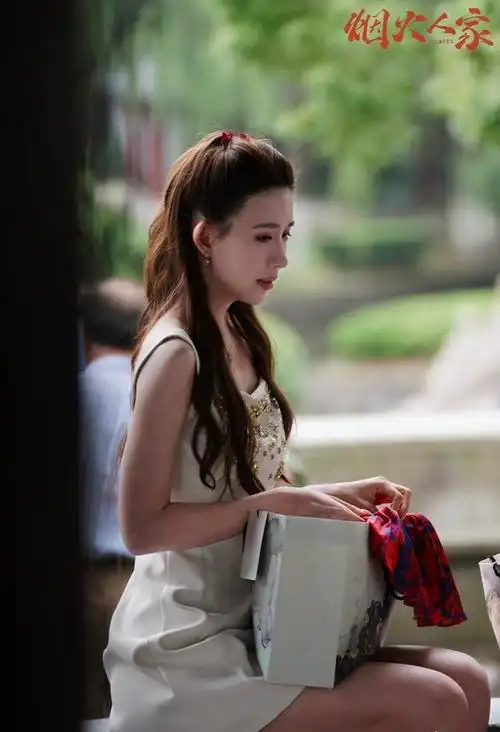 快乐女声出道在烟火人家打酱油长得美还多才多艺