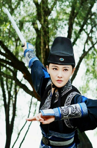 五鼠郑爽男装扮相帅气吸睛获封国民老公