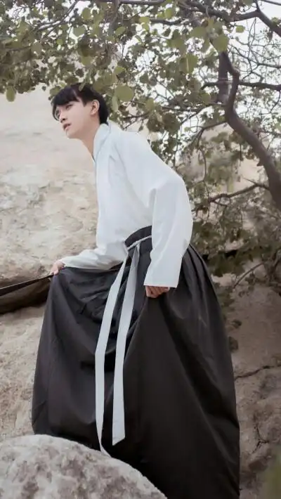 妖扬‖汉服拍摄/后期:@扶卮- ‖拍摄后勤小天使:@涵淡-小月亮‖照片