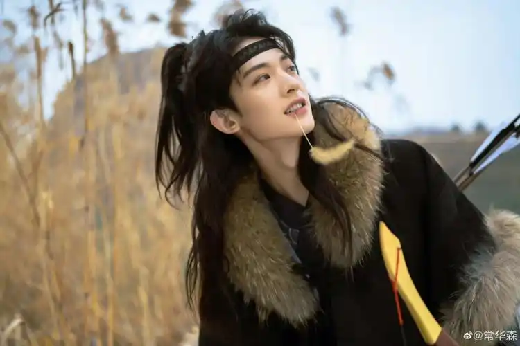 意气风发少年郎常华森