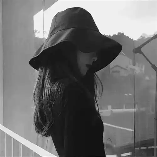 黑白个性头像女生气质高冷,伤感女生黑白头像高冷