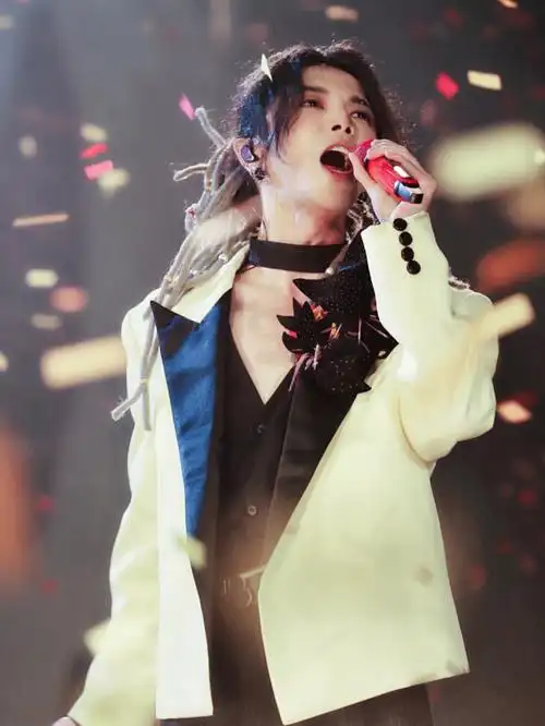 华晨宇海口火星演唱会  #华晨宇  #华晨宇yu  #华晨宇绝美图片  #全