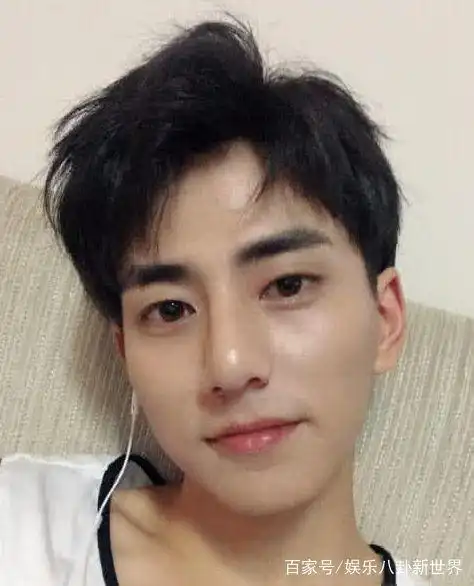 小哥哥网恋了一年奔现看到本人瞬间就发飙了网友这都不好看