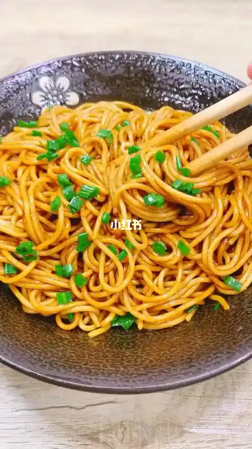 葱油拌面简单又方便早餐
