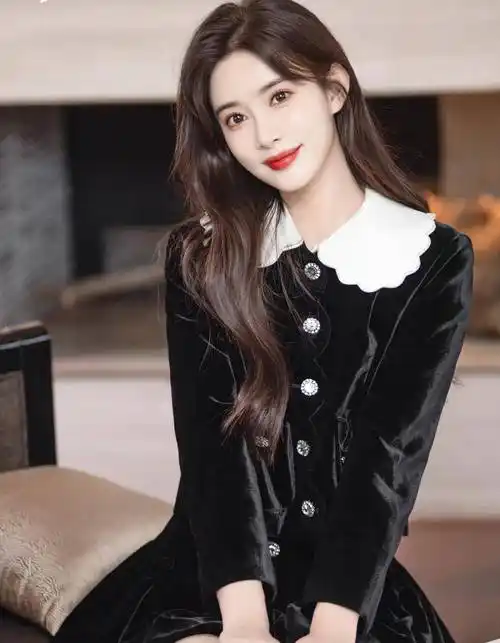 孟子义素颜现身机场,露脐造型秀大长腿,美艳又帅气_黑色_效果_女生