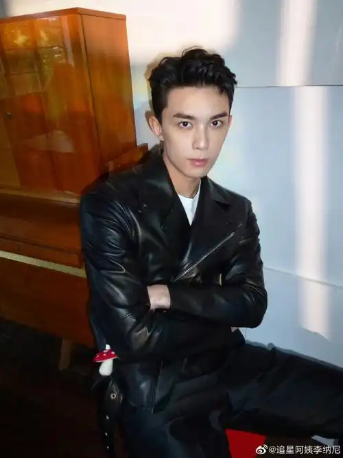 吴磊影子侧颜##电影不虚此行