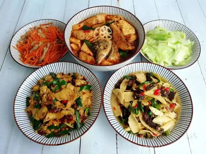 家常菜,摆盘做好看着就比较有食欲 - 巷尾随拍打工人