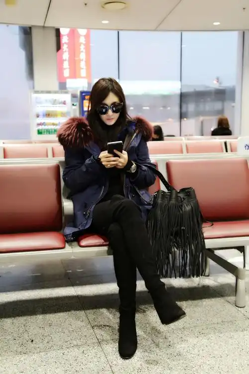 王丽坤机场照曝光