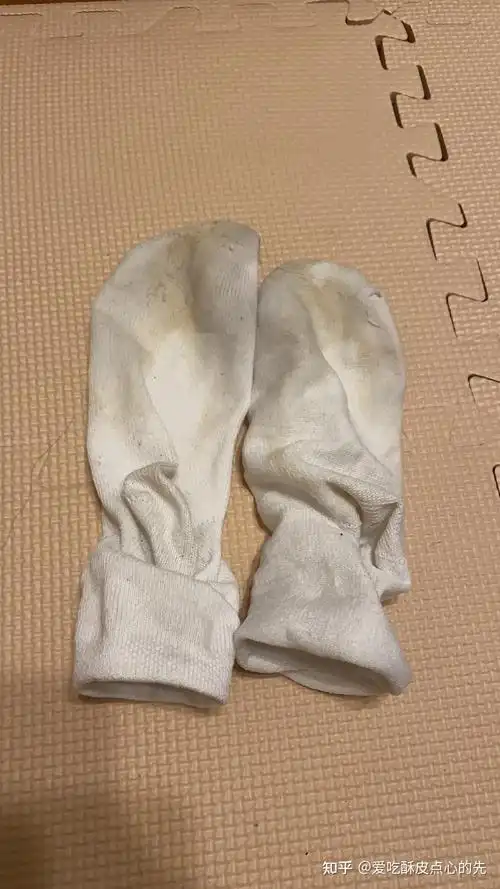 夏天脚特别热老是想脱鞋穿什么袜子好一点棉袜觉得很闷脚有什么推荐的