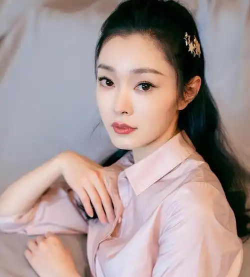 宋轶,一个饱经情感波折的女演员,或许你并不熟悉她,但你一定看过她演