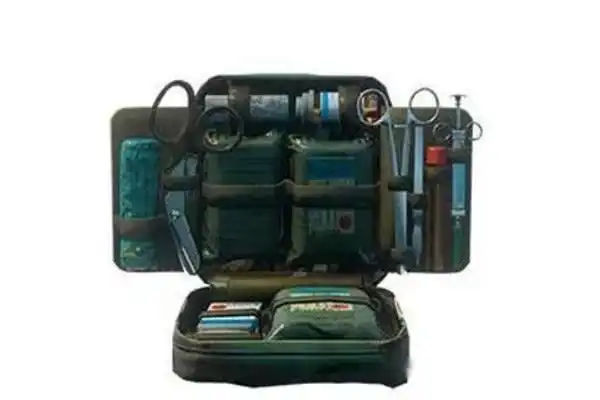 绝地求生:4个能让队友听话的物资,第2就是隐身衣