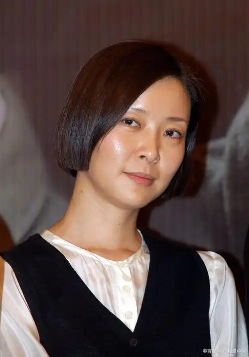 柯蓝还能嫁出去吗?都已经51岁的她,连恋爱对象都没有