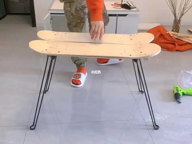 自制折叠滑板桌