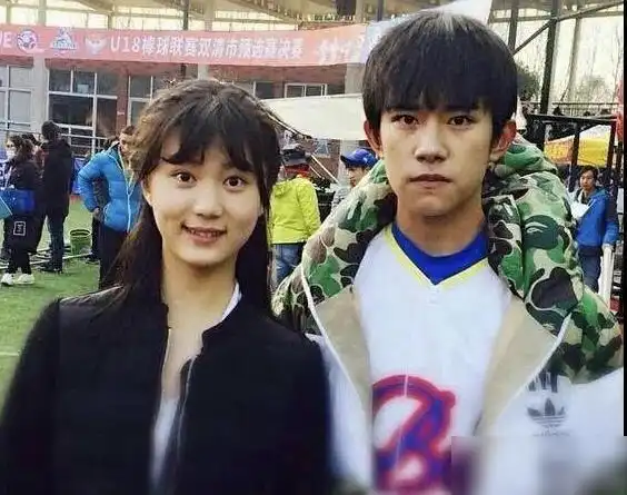 易烊千玺私下合影照片最后一张千纸鹤梦想别急着否认看了再说