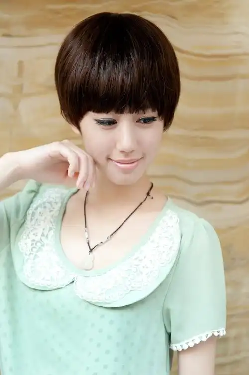 厂家直销 假发套修脸沙宣蘑菇头短发 女碎齐刘海短直发型