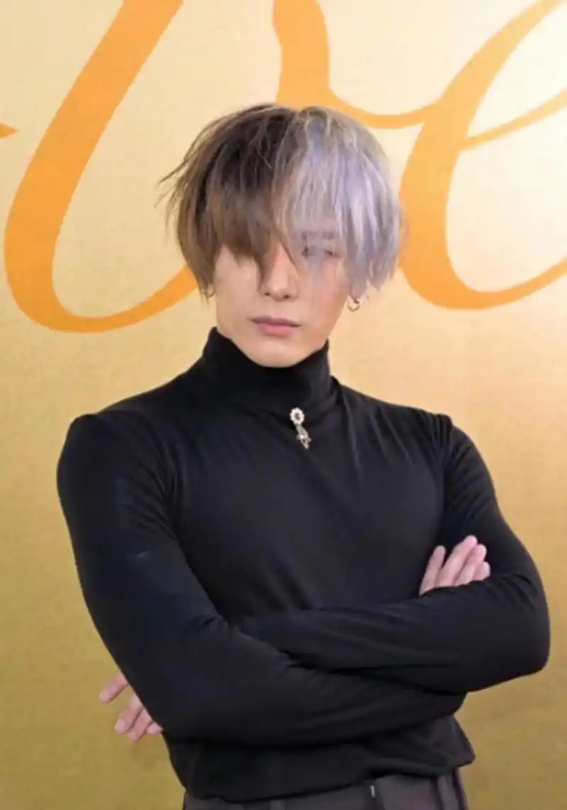 王嘉尔新发型真心不好看,不知道你们怎么看[什么鬼]