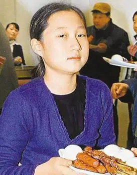 成龙女儿 吴卓林