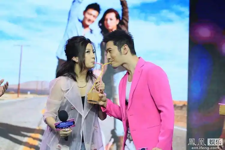 黄晓明佟大为抬赵薇