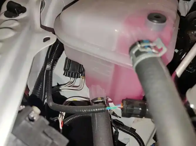 卡罗拉冷却液出厂都达不到最低刻度线