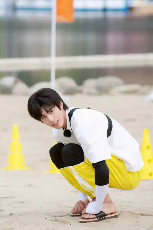 欢娱影视演员宋威龙99综艺节目牛气满满的哥哥