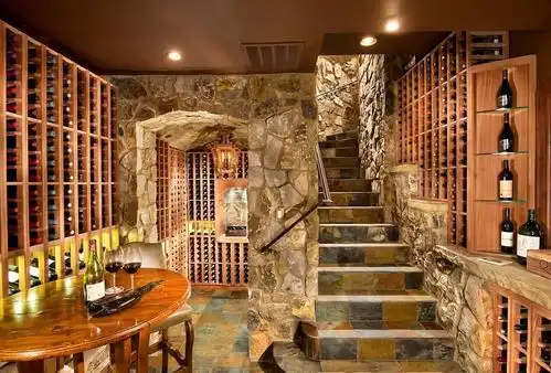 美式别墅地下室酒窖效果图