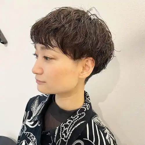 推边女士短发很清爽,剪完大不一样|脸型|圆脸|方脸|发型师_网易订阅