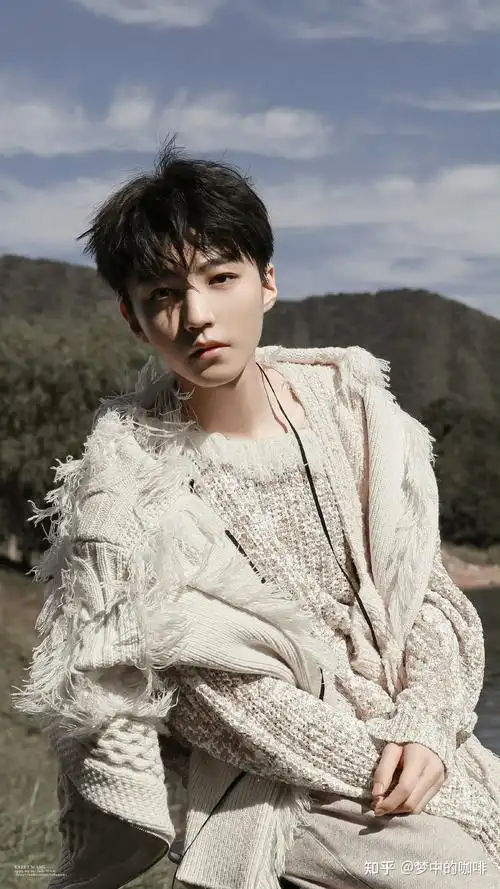 哪位姐妹有王俊凯的神仙图片啊