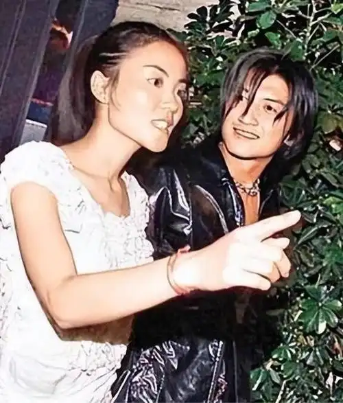 谢霆锋王菲生活虽历经风雨却始终没有放手盘点下他们的爱情史