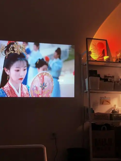 听我的留一片大白墙追剧吧78尹峥好帅