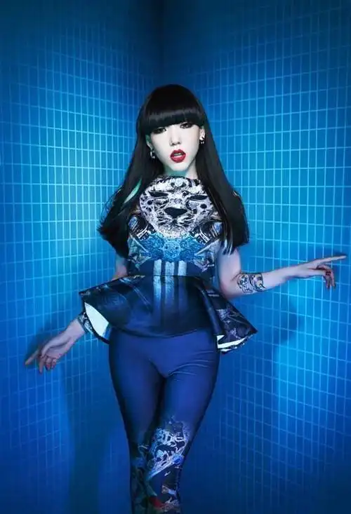 吴莫愁卸去浓妆变大美女,早这样做不就完事了吗?