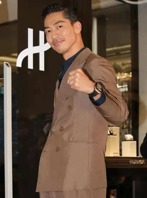 林志玲老公黑泽良平个人资料(林志玲老公出席活动引尖叫!