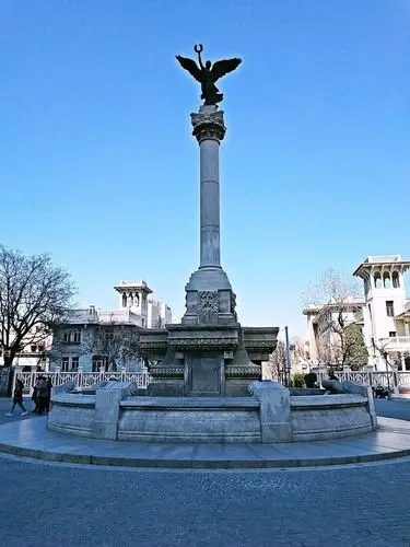 马可波罗广场                          点击查看大图