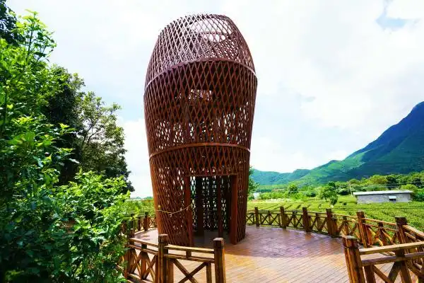 民宿,茶业直销点等38处,拥有莲花山度假村,莲银生态,乡里乡村及温厝村