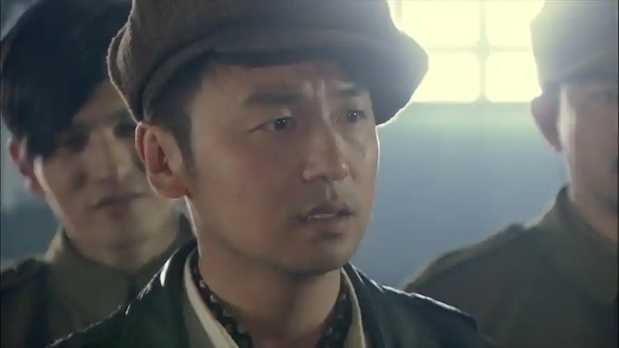 飞哥大英雄梁飞再接任务凯文在旁边说风凉话梁飞粗俗不雅