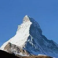 面对大山头像 面朝山峰的头像_微信头像图片大全