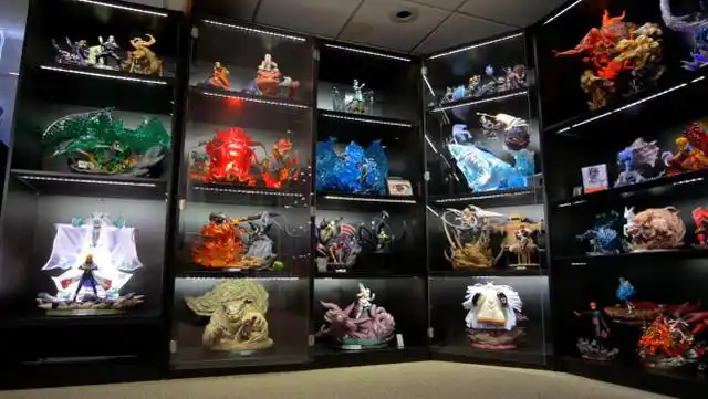 价值一套房的火影手办墙,鼬的须佐能乎站c位,我爱罗的处理细节