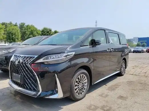 2023款雷克萨斯lm300h天津最新售价136万