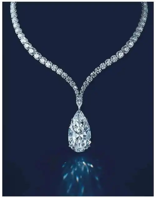 世界第九大钻石顶级美人的最爱旷世爱情见证者泰勒伯顿钻石