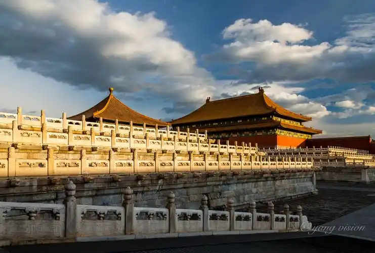 紫禁城金色的城