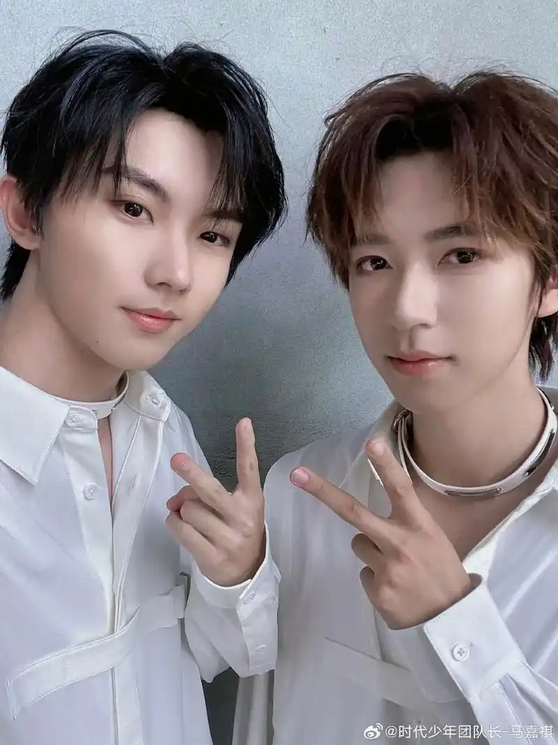 小马很少卡零点耶 67#马嘉祺# #贺峻霖